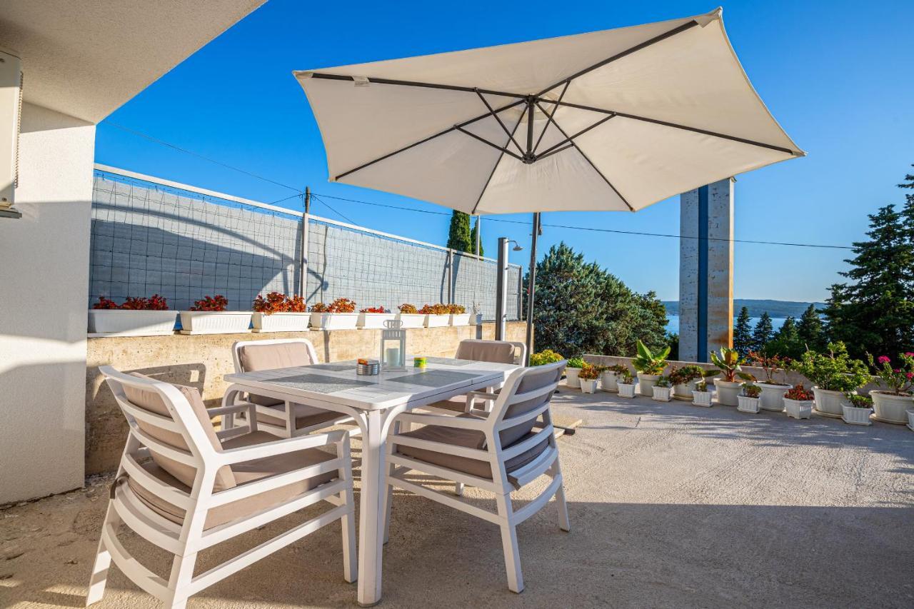Apartment Lana Crikvenica Ngoại thất bức ảnh